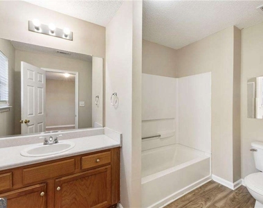 6750 Sunset Hills Boulevard - Photo Thumbnail 24