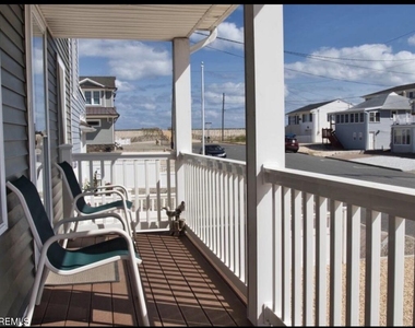 7 Princeton Avenue - Photo Thumbnail 1