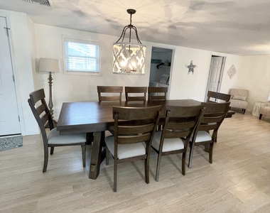 7 Princeton Avenue - Photo Thumbnail 7