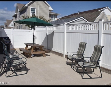 7 Princeton Avenue - Photo Thumbnail 16