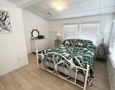 7 Princeton Avenue - Photo Thumbnail 12