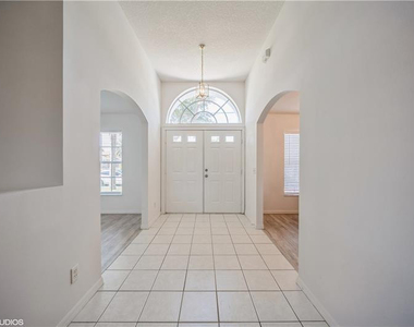 1625 Sw Abingdon Avenue - Photo Thumbnail 6