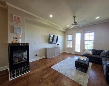 2800 Sandage Avenue - Photo Thumbnail 5