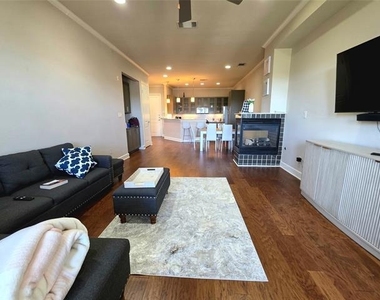 2800 Sandage Avenue - Photo Thumbnail 7