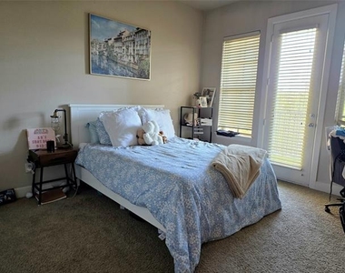 2800 Sandage Avenue - Photo Thumbnail 18