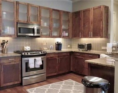 2800 Sandage Avenue - Photo Thumbnail 3