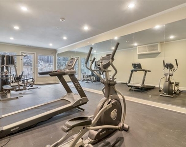 2800 Sandage Avenue - Photo Thumbnail 28