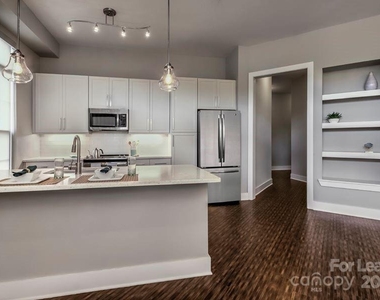 7420 N Rea Park Lane - Photo Thumbnail 24