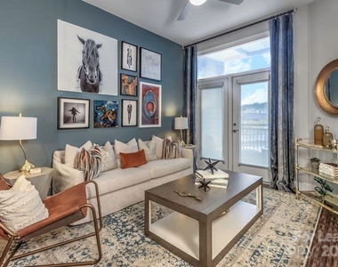 7420 N Rea Park Lane - Photo Thumbnail 17
