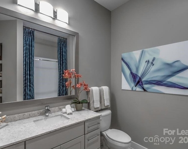 7420 N Rea Park Lane - Photo Thumbnail 22