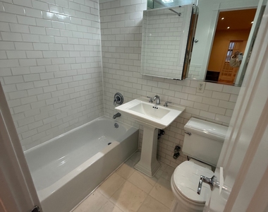 323 East 78th Street - Photo Thumbnail 7