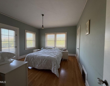 4645 Walnut Avenue - Photo Thumbnail 15
