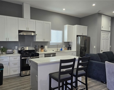 3173 K Street - Photo Thumbnail 3