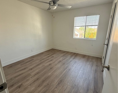 144 W 94th Street - Photo Thumbnail 4