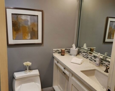 10660 Wilshire Boulevard - Photo Thumbnail 14