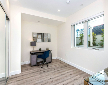 1249 S Holt Avenue - Photo Thumbnail 16