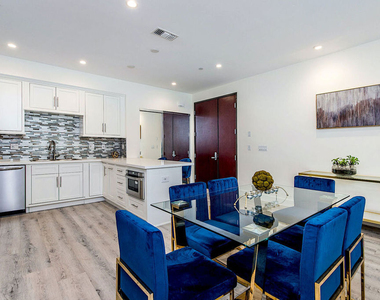 1249 S Holt Avenue - Photo Thumbnail 6