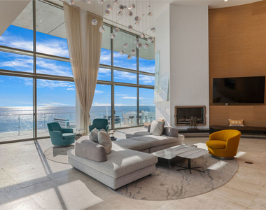 24434 Malibu Road - Photo Thumbnail 6