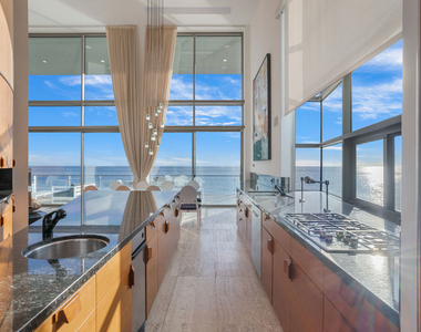 24434 Malibu Road - Photo Thumbnail 10