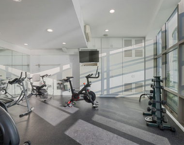 24434 Malibu Road - Photo Thumbnail 20