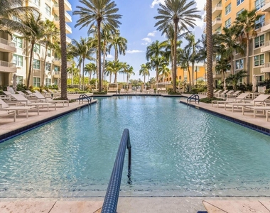 700 E Boynton Beach Boulevard - Photo Thumbnail 18