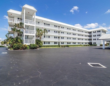 907 Marina Drive - Photo Thumbnail 5