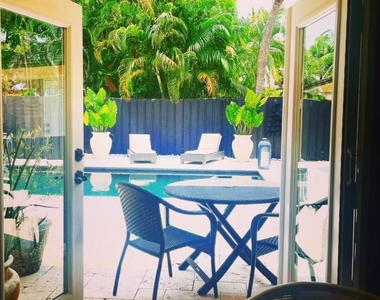 2107 Wightman Drive - Photo Thumbnail 16