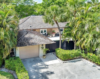 2107 Wightman Drive - Photo Thumbnail 1