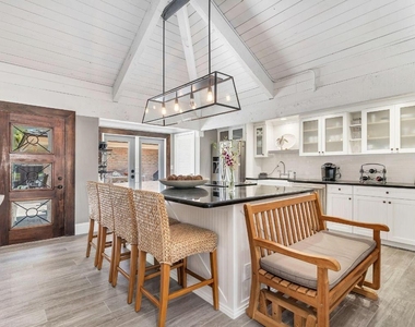 2107 Wightman Drive - Photo Thumbnail 10