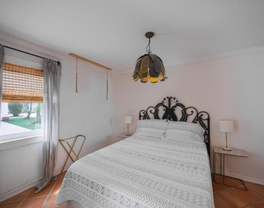 717 Forest Hill Boulevard - Photo Thumbnail 20
