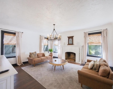 717 Forest Hill Boulevard - Photo Thumbnail 6