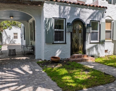 717 Forest Hill Boulevard - Photo Thumbnail 10
