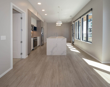 4109 E. 10th Ave - Photo Thumbnail 25
