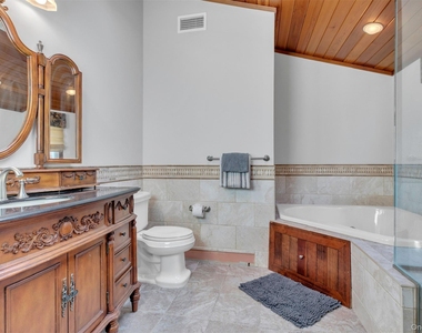 345 Colonial Road - Photo Thumbnail 20