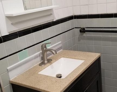 1120 Locust Street - Photo Thumbnail 2