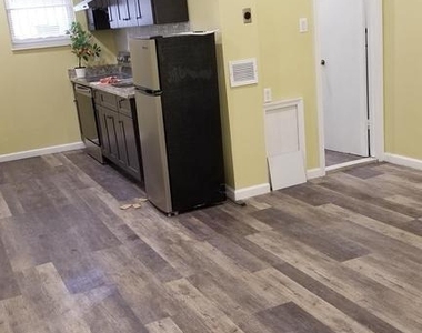 1120 Locust Street - Photo Thumbnail 1