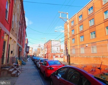 2142 N Carlisle Street - Photo Thumbnail 10