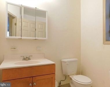 2142 N Carlisle Street - Photo Thumbnail 4
