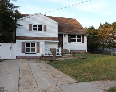 413 Dickinson Road - Photo Thumbnail 1