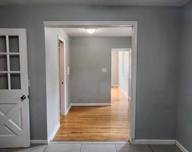 225 Deptford Road - Photo Thumbnail 4