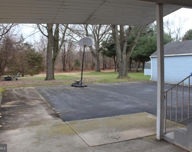 107 Laurel Avenue - Photo Thumbnail 15