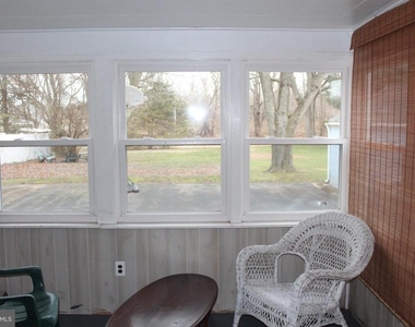 107 Laurel Avenue - Photo Thumbnail 13