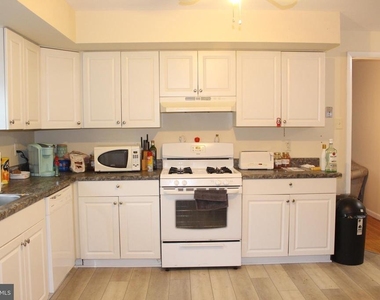 107 Laurel Avenue - Photo Thumbnail 2