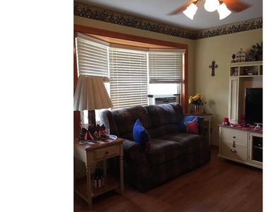 19 College Avenue - Photo Thumbnail 4