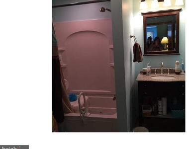 19 College Avenue - Photo Thumbnail 11