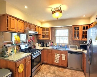 2 Virginia Road - Photo Thumbnail 8