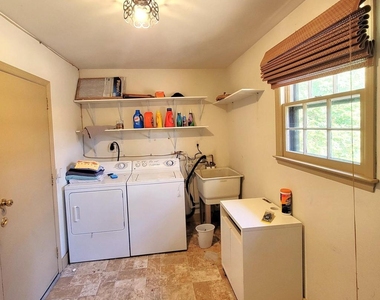 2 Virginia Road - Photo Thumbnail 6