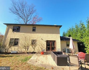 2 Virginia Road - Photo Thumbnail 15