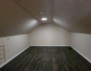 407 W High Street - Photo Thumbnail 9