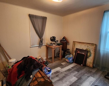 407 W High Street - Photo Thumbnail 6
